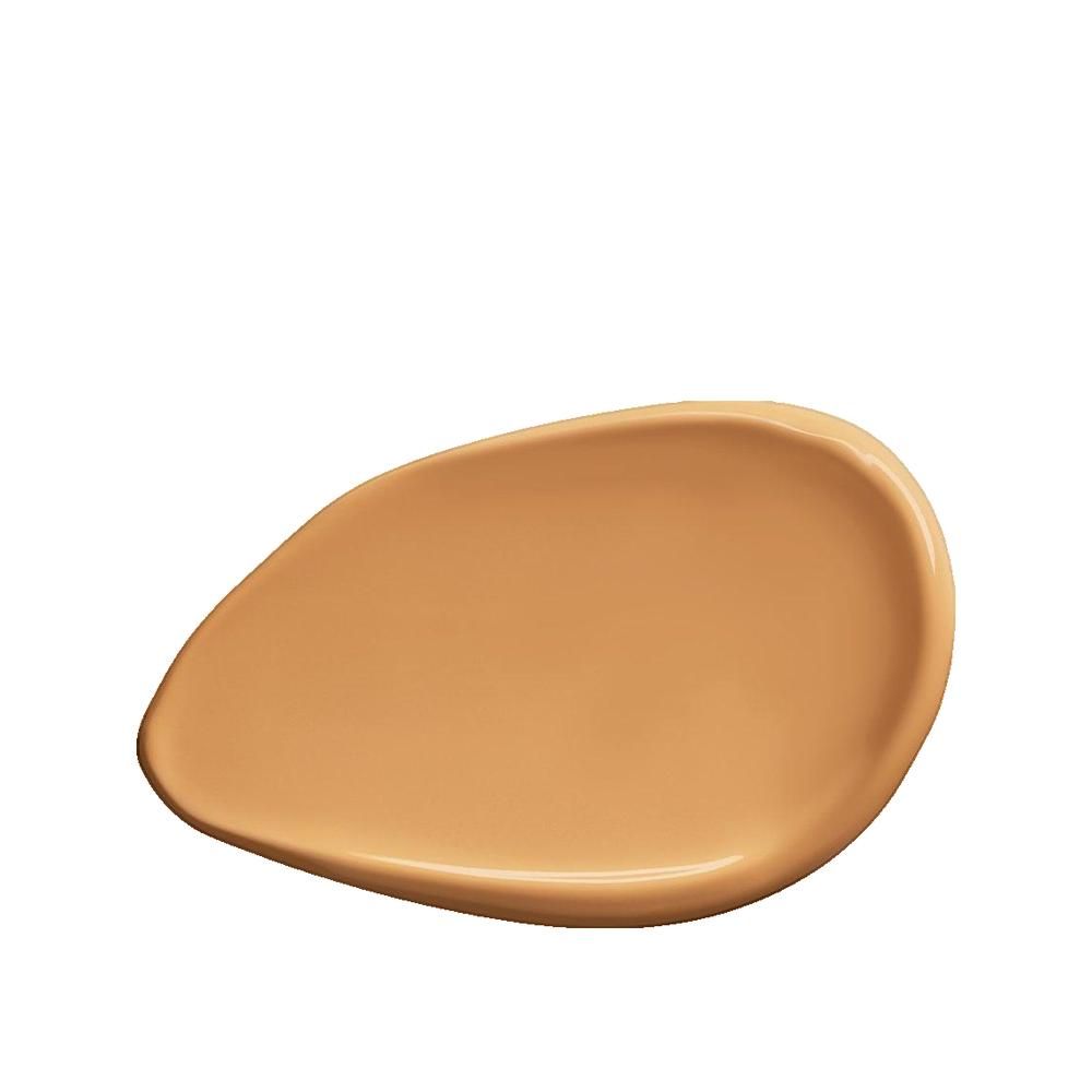 Hautfarbene Foundation-Probe. Flüssige Textur, ovale Form. Auf hellem Hintergrund.