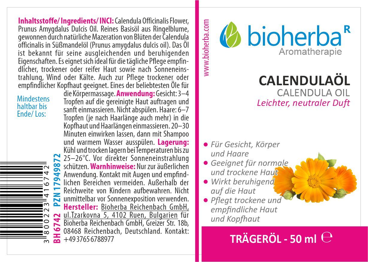 Etikett mit Produktinformationen. Logo, Produktname, Blütenabbildung. Text: Calendulaöl, Trägeröl, Inhaltsstoffe, Anwendungshinweise.