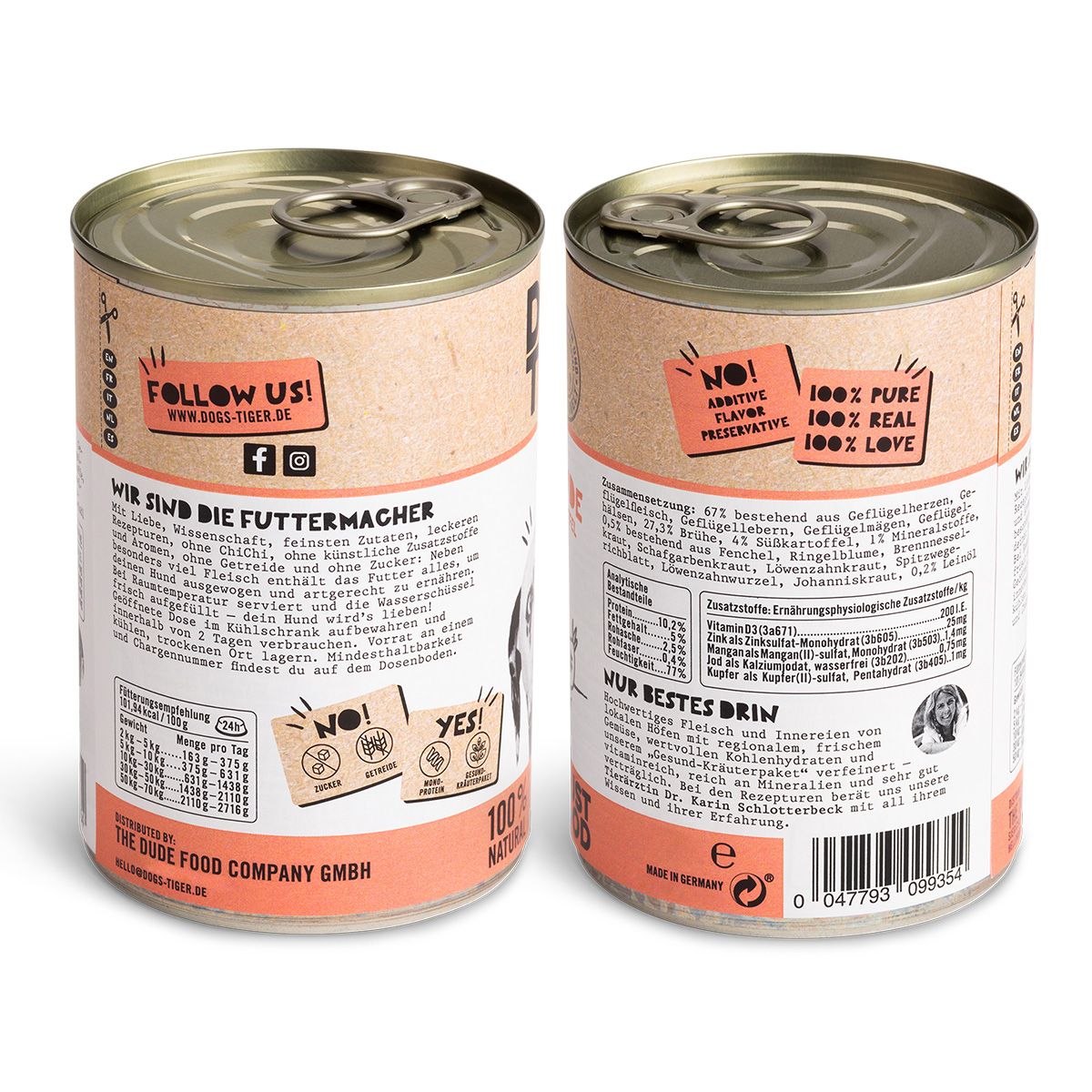 Zwei Dosen Hundefutter. Aufschrift: Dogs'n Tiger. Rückseite mit Text und Nährwertangaben. Logos: 100% natürlich, ohne Zusatzstoffe.