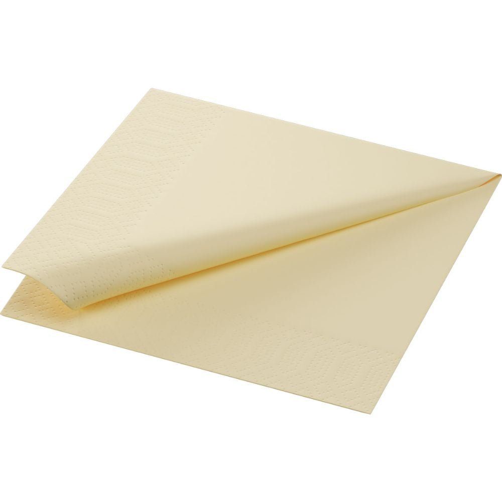 Beige Papierserviette, 1/4-Falz, mit geprägtem Muster am Rand. Mehrere Lagen sichtbar.