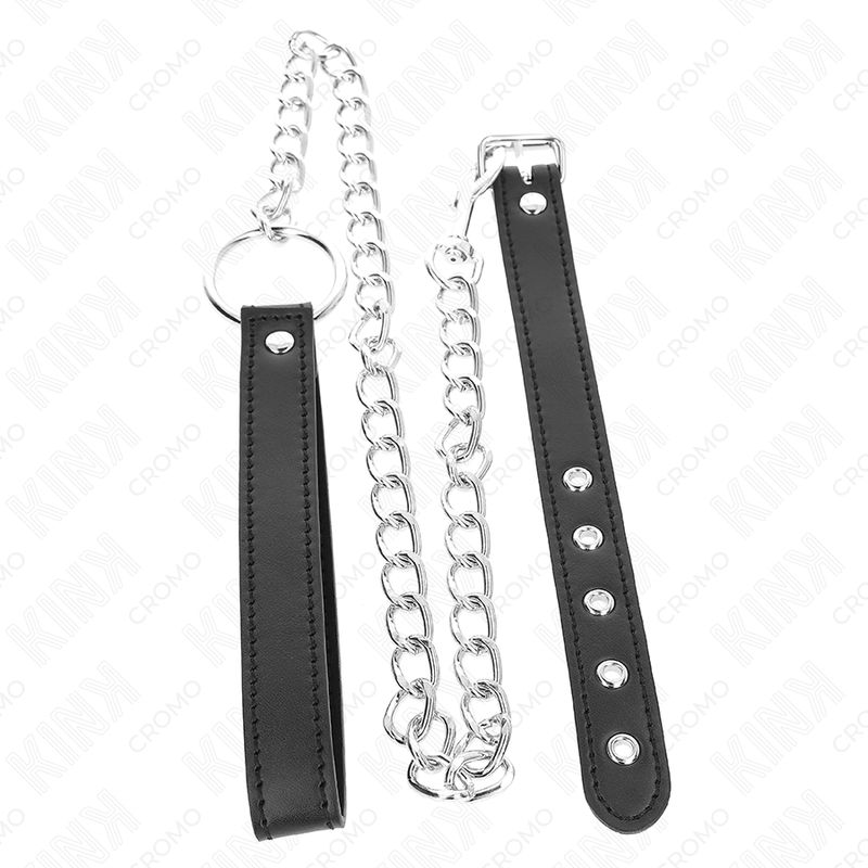 Lederriemen mit Metallring und Kette. Zweiter Lederriemen mit Schnalle und Ösen.