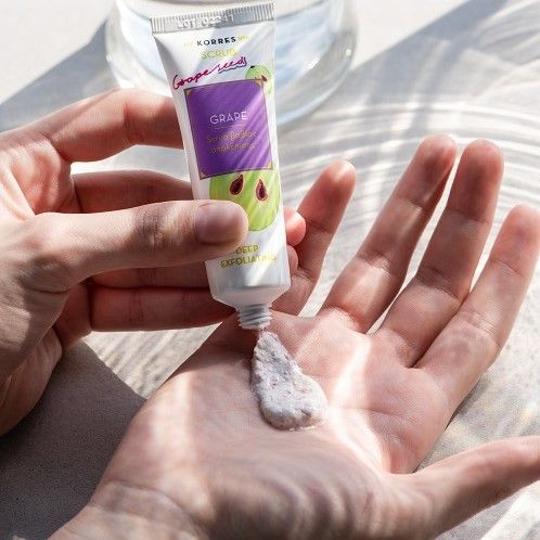 KORRES GRAPE deep exfoliating scrub