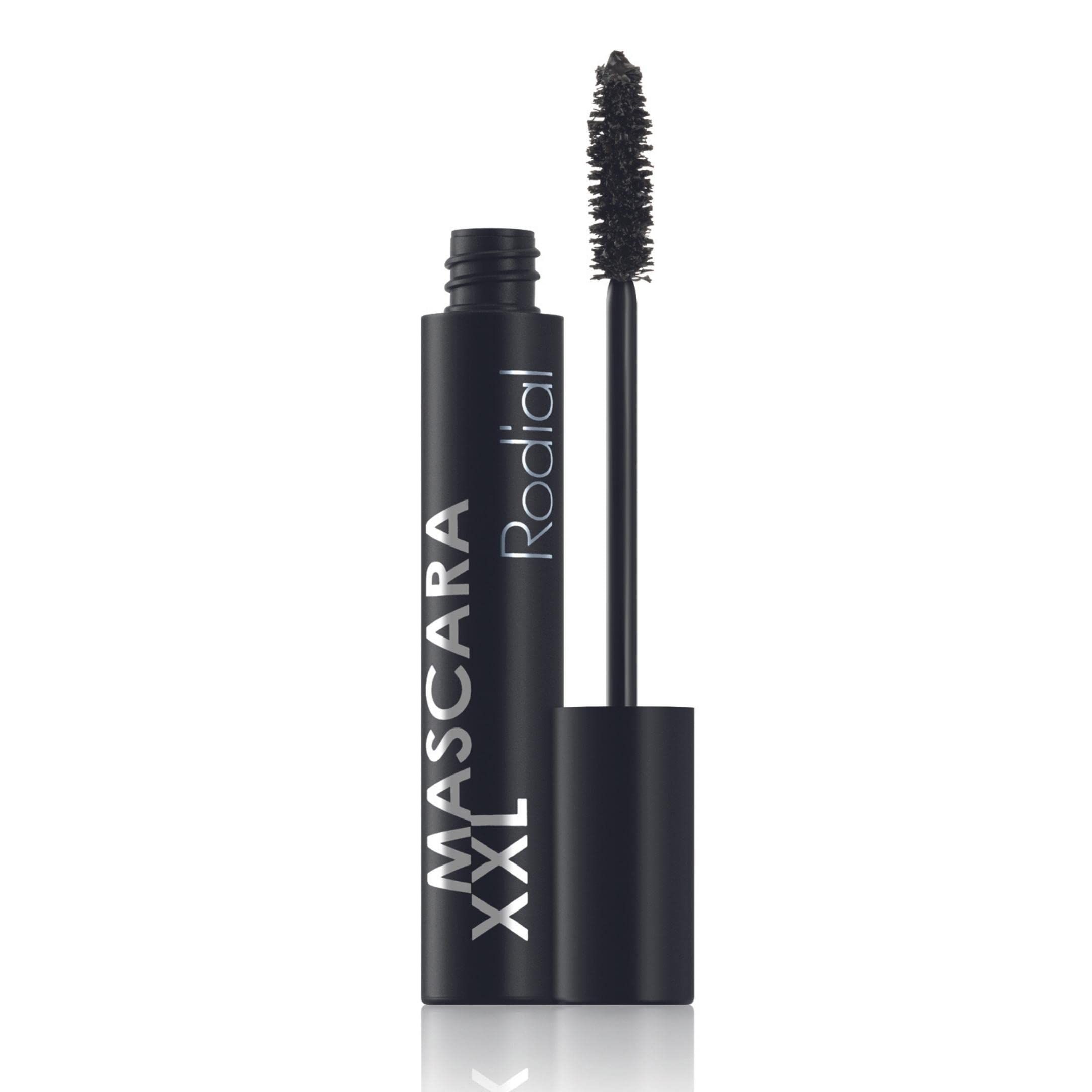 Schwarze Mascara-Tube mit geöffneter Bürste. Auf der Tube steht „Mascara XXL“ und „Rodial“.