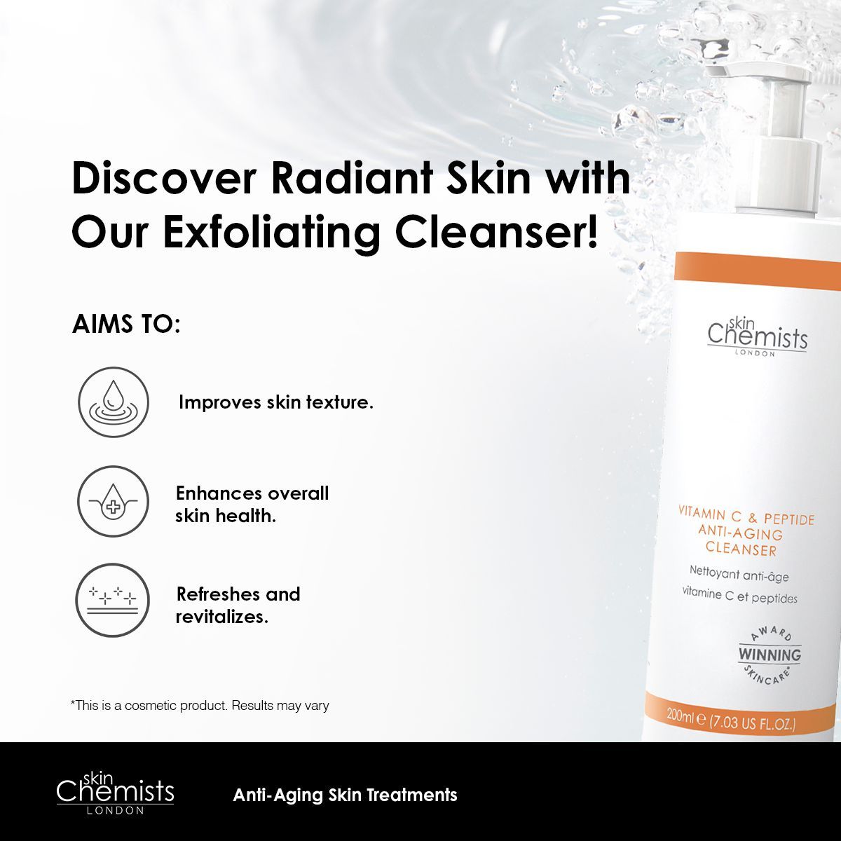 Produktflakon mit Text: skinChemists, Vitamin C & Peptide Anti-Aging Cleanser. Text über Vorteile. Wasser-Effekt im Hintergrund.