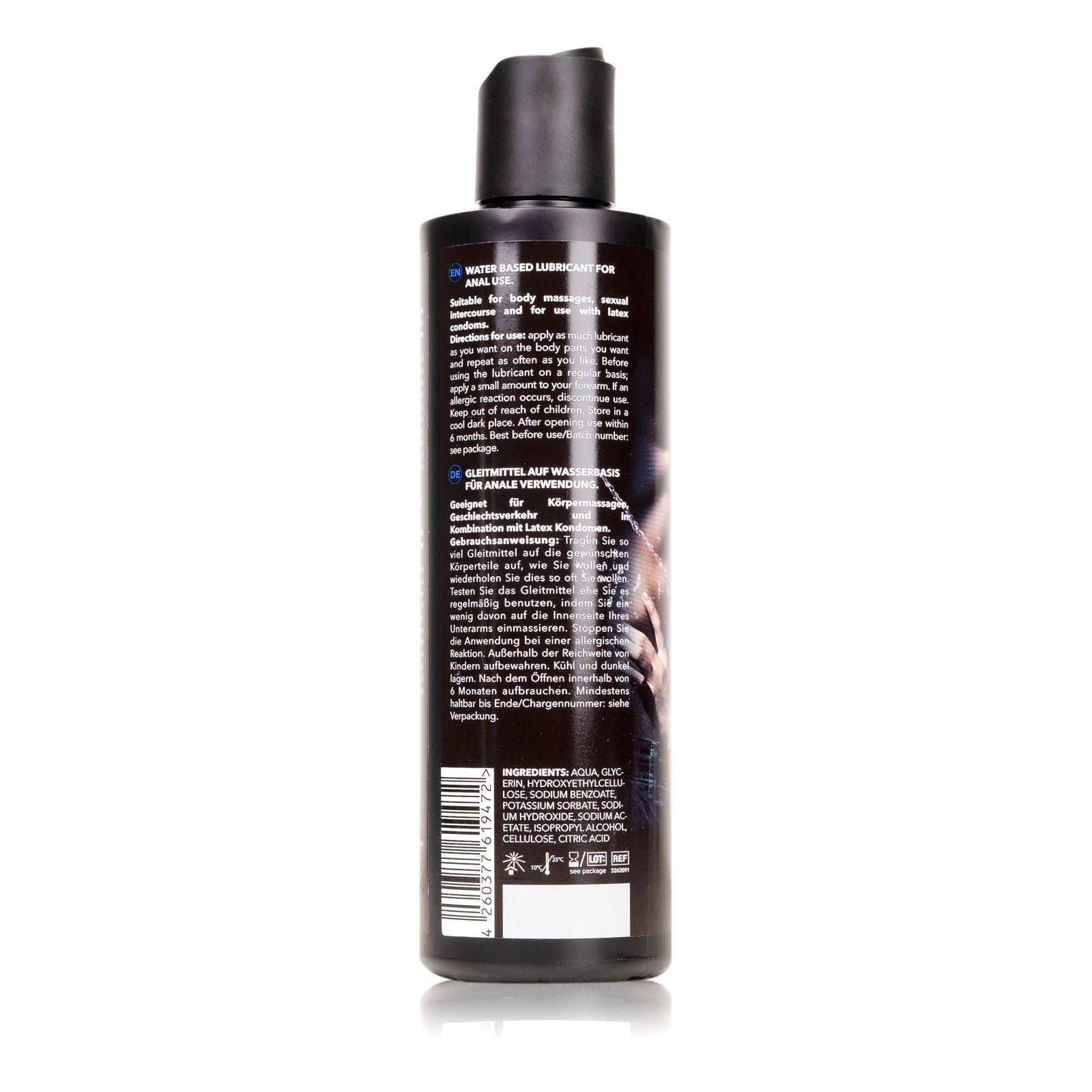 Rückseite einer schwarzen Flasche mit Produktinformationen und Barcode.