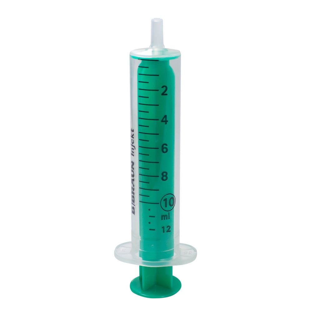 Grüne Einmalspritze mit Luer-Ansatz, 12 ml Kapazität, mit ml-Skala und B. Braun Aufdruck.