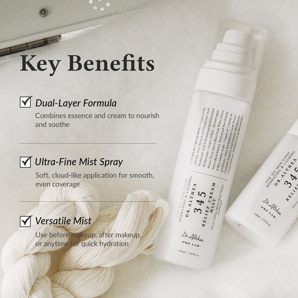 Grafik mit Produktvorteilen. Beschriftung: Dual-Layer-Formel, Ultra-Fein-Nebel-Spray, Vielseitiger Nebel. Zwei Sprühflaschen.
