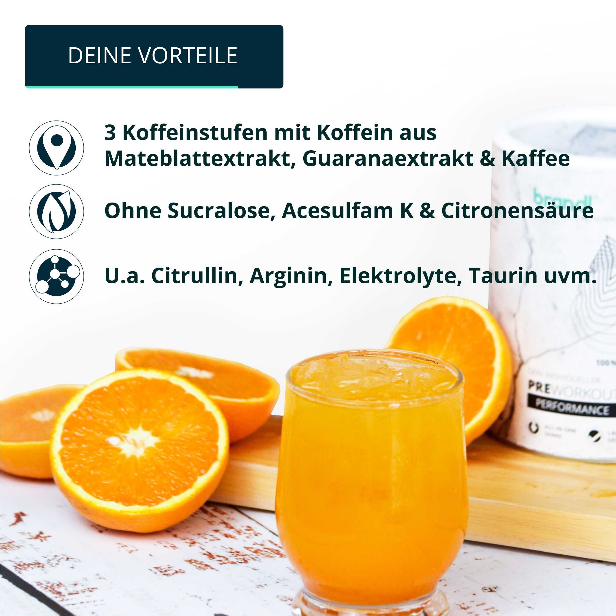 Dunkelgrüner Beutel mit L-Glutamin Pulver, daneben eine Schale mit Pulver und ein Löffel.
