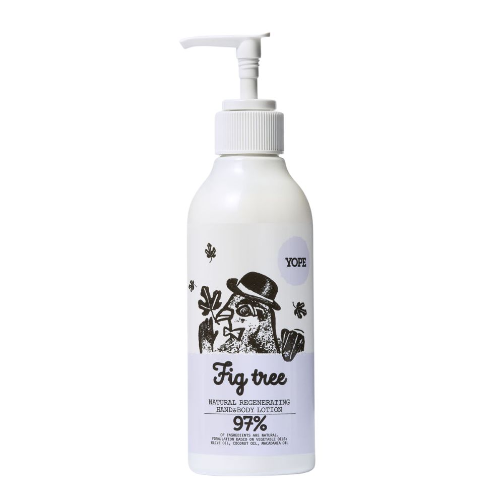 Weiße Flasche mit Pumpverschluss. Aufkleber mit Illustration und Schriftzug: Fig tree, Hand & Body Lotion. Marke: Yope. 97% natürliche Inhaltsstoffe.