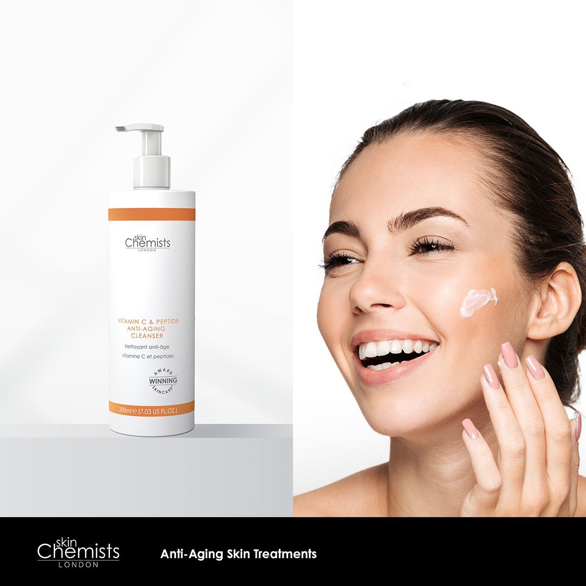 Produktflakon neben lächelnder Frau. Text: skinChemists, Vitamin C & Peptide Anti-Aging Cleanser. Creme auf der Haut.