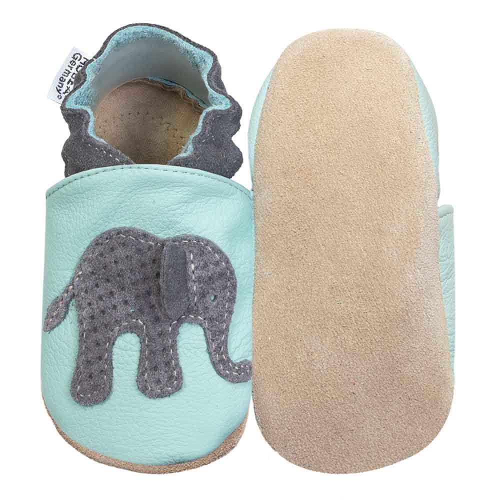 Hellblaue Babyschuhe mit Elefantenmotiv. Marke HOBEA-Germany. Leder. Grauer Elefant auf dem Schuh. Sohle aus Wildleder. Ein Schuh ist abgebildet.