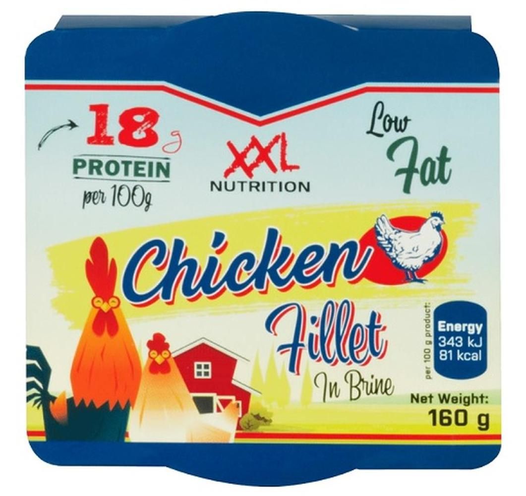 Verpackung mit Hähnchenbrustfilet in Salzlake. Enthält 18g Protein pro 100g. XXL Nutrition Logo.