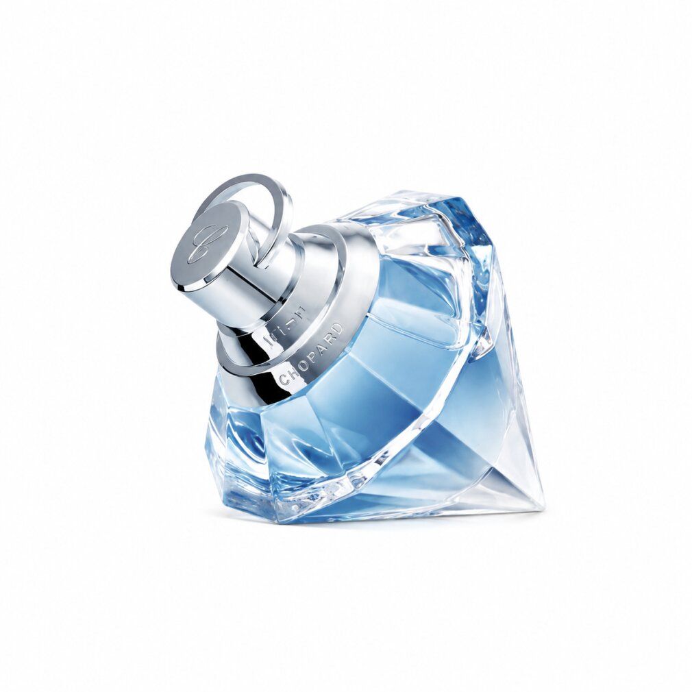 Diamantförmige Glasflasche mit hellblauem Parfüm, geneigt, mit silbernem Verschluss.