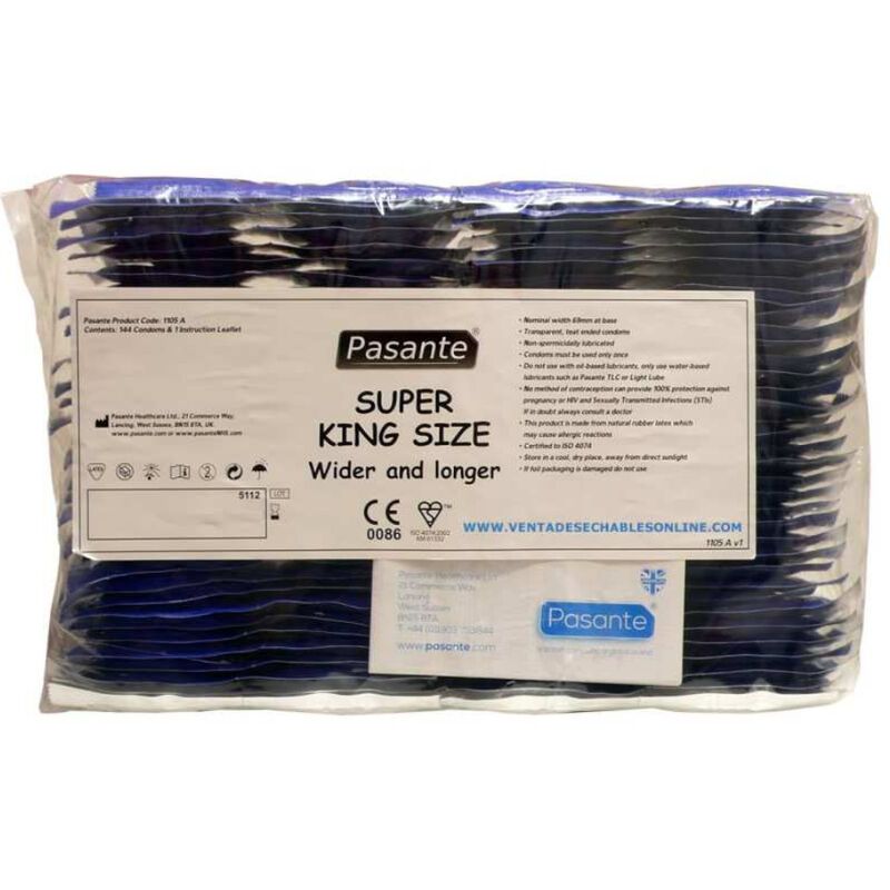 Verpackung mit Kondomen. Aufdruck: Pasante Super King Size. CE-Kennzeichnung.