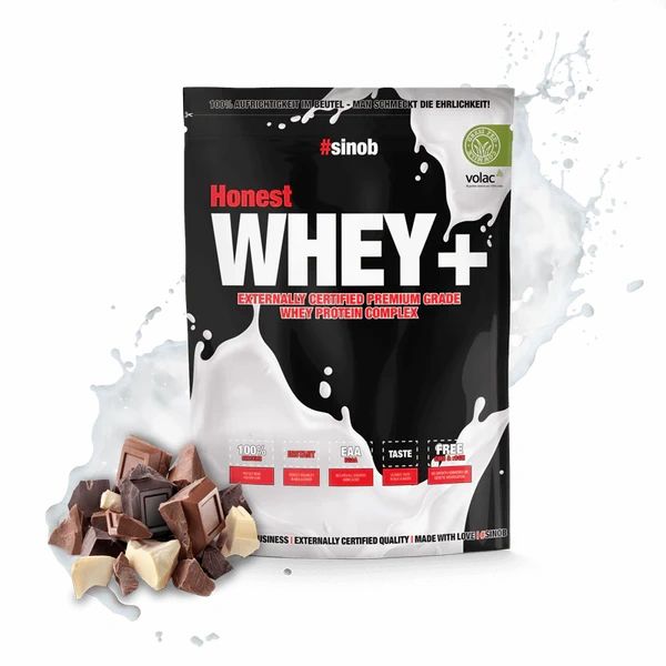 Schwarze Verpackung mit "#sinob" und "Honest WHEY+". Milchspritzer und Schokoladenstücke. Grün-Siegel "volac".