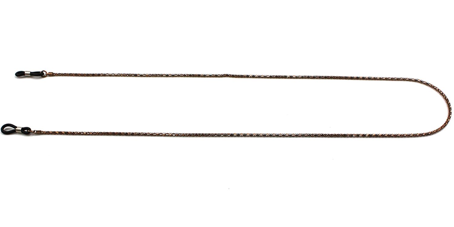 Brillenkette, braun-beige geflochten, mit schwarzen Gummischlaufen. Auf weißem Hintergrund.