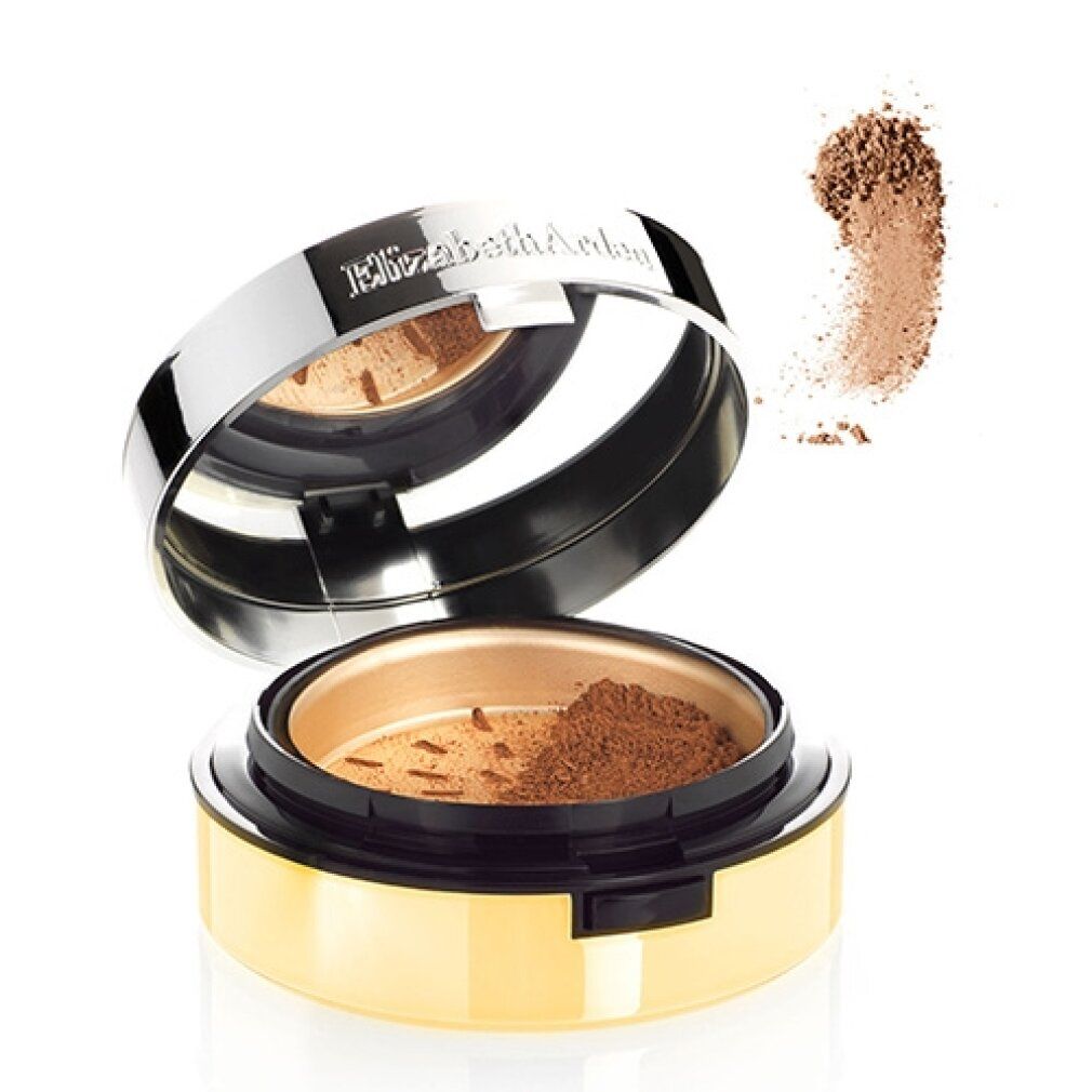 Kompaktpuder mit Spiegel, geöffnet. Goldfarbener Behälter, silberner Deckel mit Elizabeth Arden-Schriftzug. Braunes Puder sichtbar.