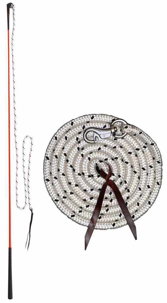 Bodenarbeitsset: Kontaktstock, Führseil und Lederriemen. Stock rot, Seil weiß mit schwarzen Punkten, Lederriemen braun.