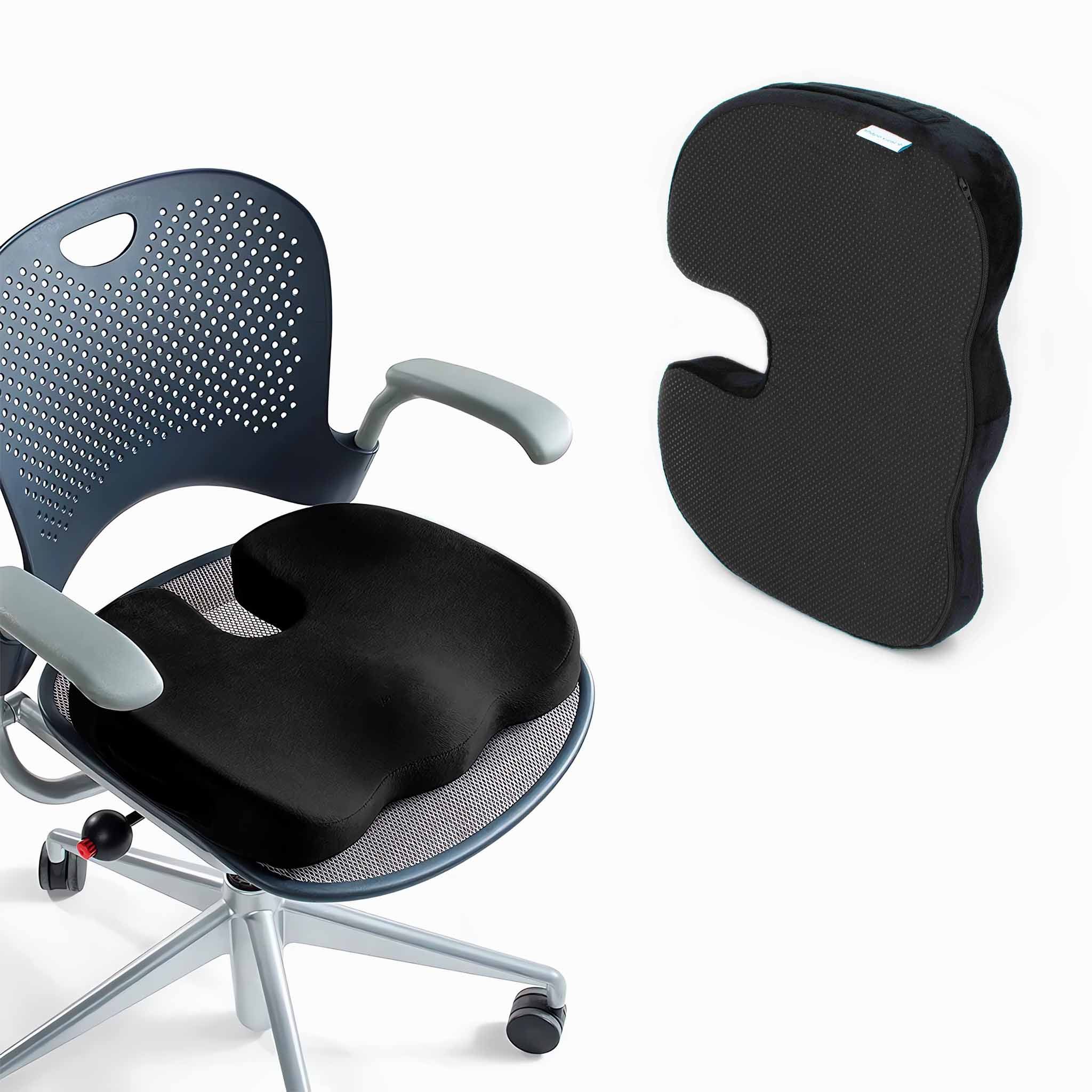 Ergonomisches Sitzkissen auf einem Bürostuhl, daneben das Kissen.