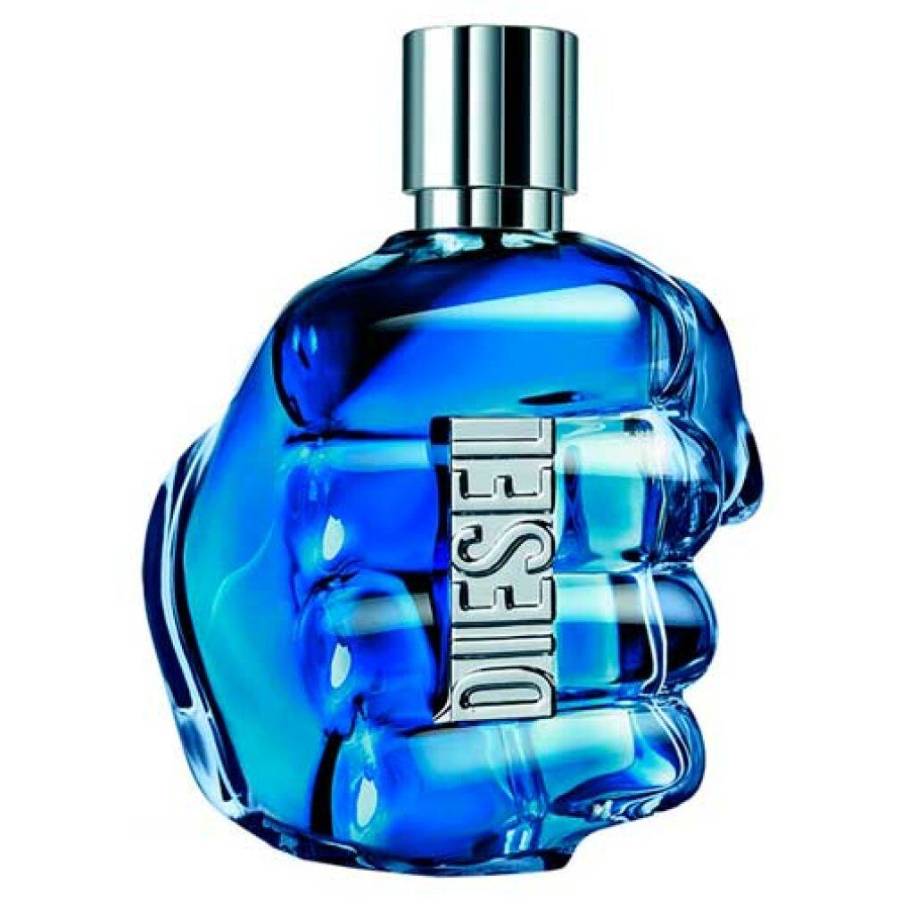 Blaues Parfumflakon in Faustform mit silbernem Verschluss. Aufschrift "DIESEL".