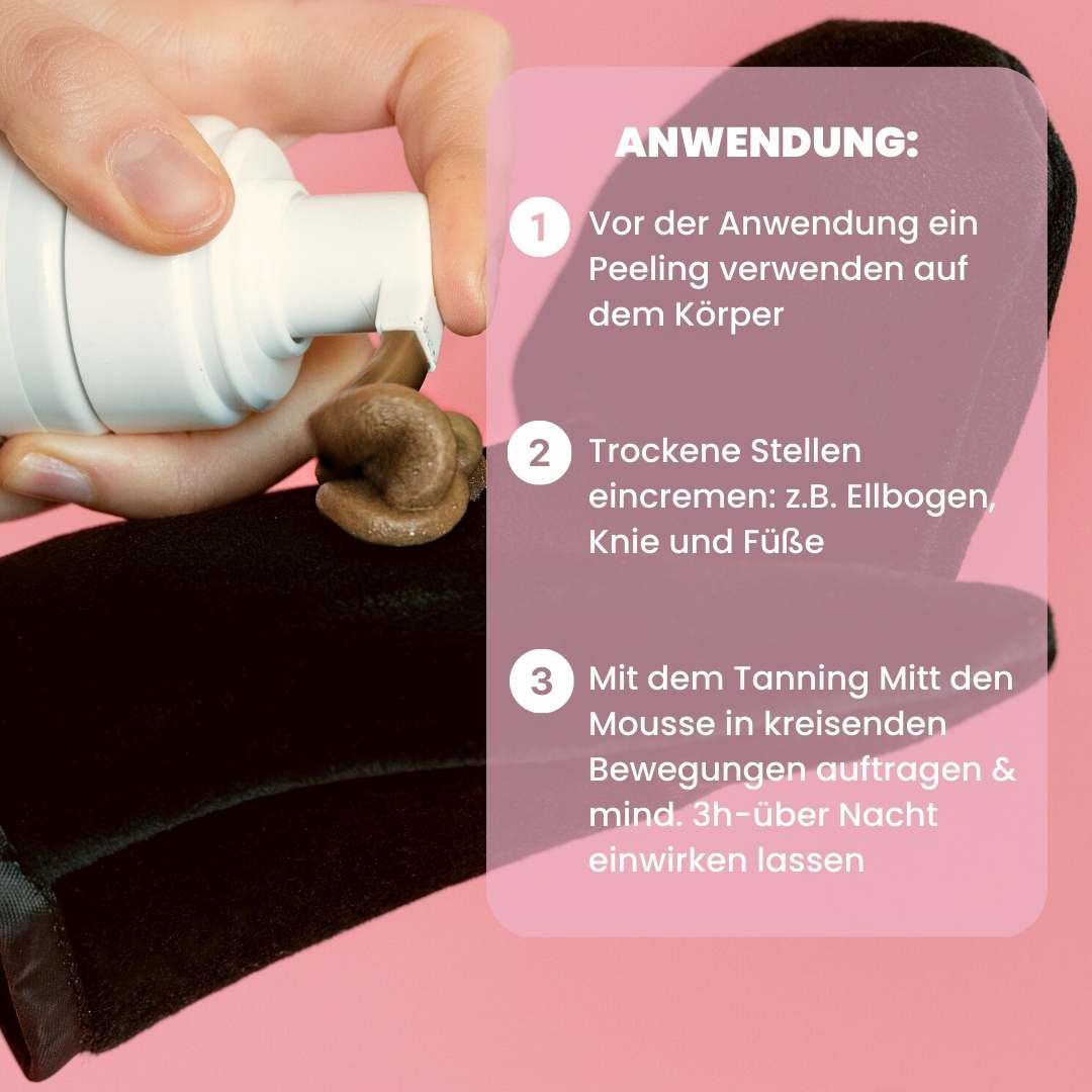 Anwendung von VENICEBODY Selbstbräunungs-Mousse. Produkt wird auf Handschuh aufgetragen. Text mit Anweisungen.