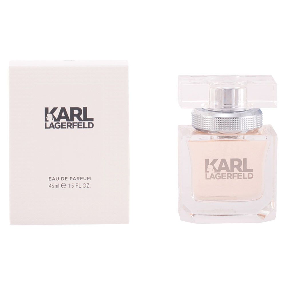 Flakon und Verpackung. Flakon quadratisch, transparent, mit silbernem Verschluss. Verpackung weiß, Aufschrift: KARL LAGERFELD.