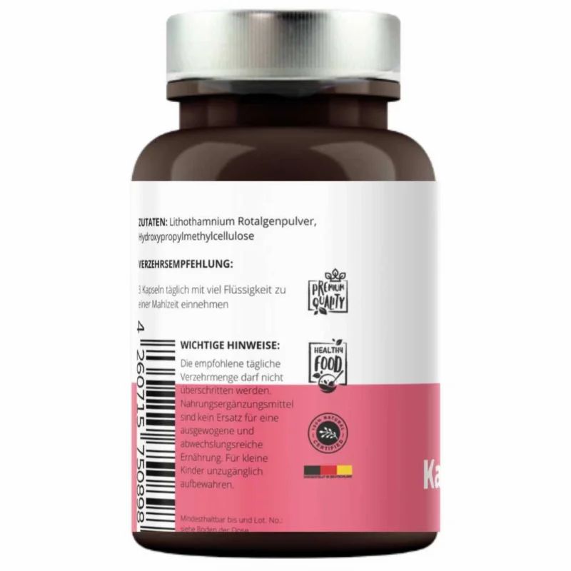 Rückseite einer braunen Flasche mit Kapseln. Text: Inhaltsstoffe, Verzehrsempfehlung, wichtige Hinweise, Premium Quality.