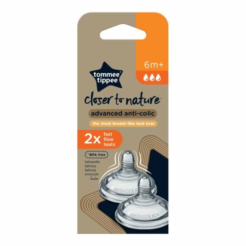 Verpackung mit zwei transparenten Brustwarzen. Verpackung mit Tommee Tippee Logo, Text: 6m+, 2x, BPA-frei. Brustwarzen mit Anti-Colic-Aufdruck.