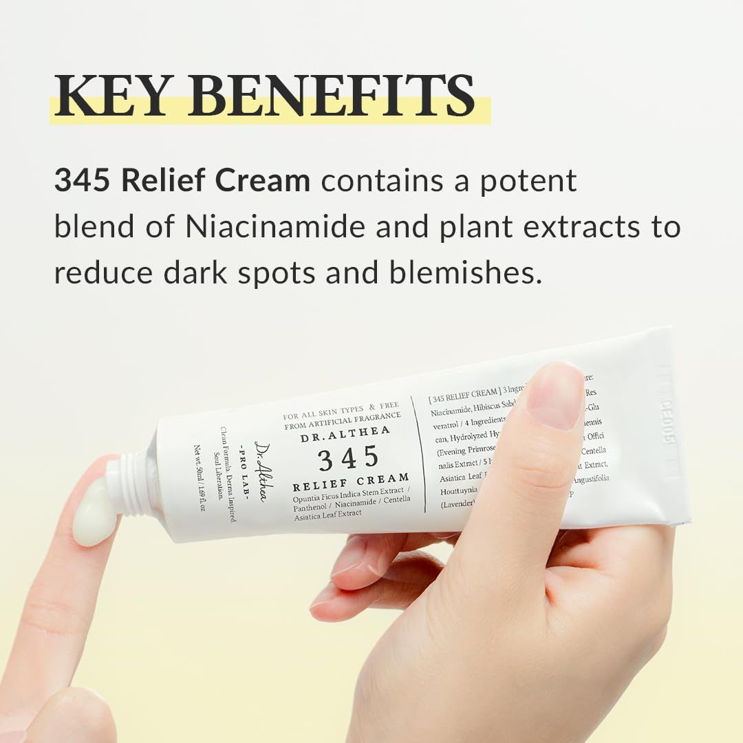 Hand drückt Creme aus Tube "345 Relief Cream". Text: "Key Benefits". Marke: Dr. Althea. Text: "345 Relief Cream contains a potent blend of Niacinamide and plant extracts".