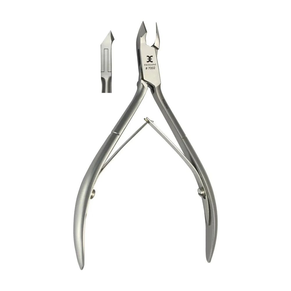 Nagelzange aus Metall. Gezeigt sind die Zange und ein einzelnes Klingenstück. Auf der Zange ist ein Logo und die Nummer 8.7002 zu sehen.