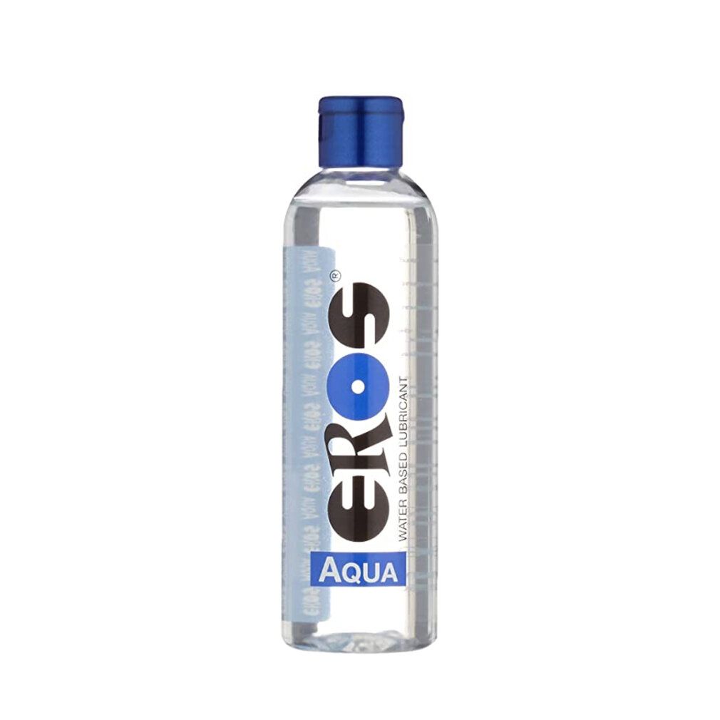 Klarer Flakon mit blauem Deckel. Aufschrift "eros AQUA".