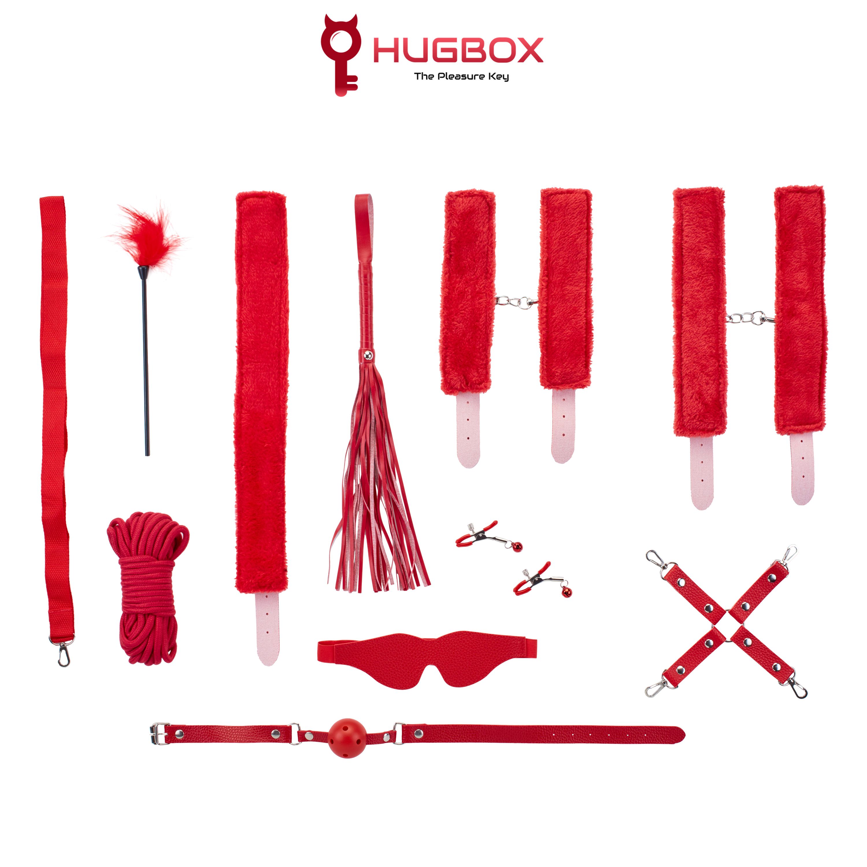 Rotes Bondage-Set. Enthält Halsband, Hand- und Fußfesseln, Peitsche, Knebel, Augenbinde, Nippelklemmen, Seil und Kreuz. HUGBOX-Logo.