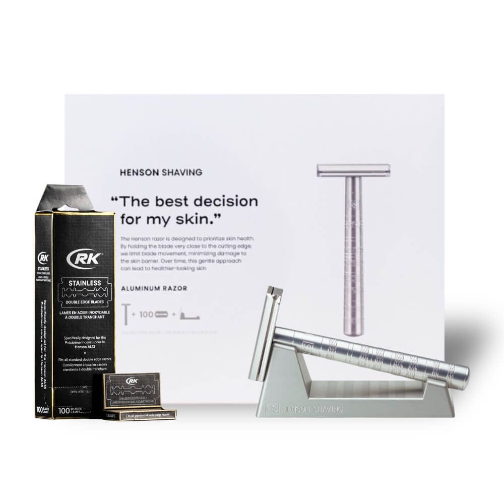 Rasierer, Klingen und Halterung. Text: RK, STAINLESS DOUBLE EDGE BLADES. Verpackung und Illustration.