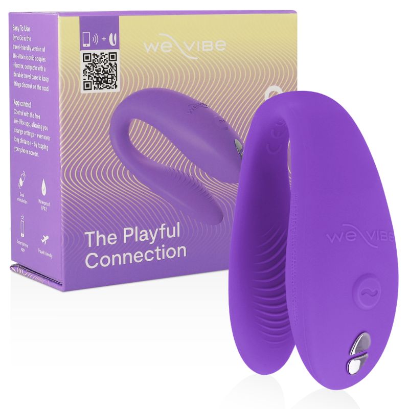 Verpackung und lila Vibrator. Text: We-Vibe, Sync Go, The Playful Connection. QR-Code.