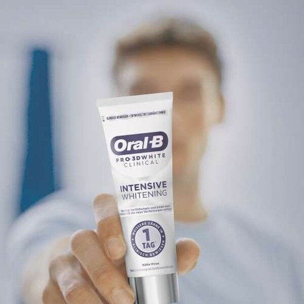 Oral-B iO Strahlendes Weiss, Original Aufsteckbürsten für elektrische Oral-B iO Zahnbürsten, Schw