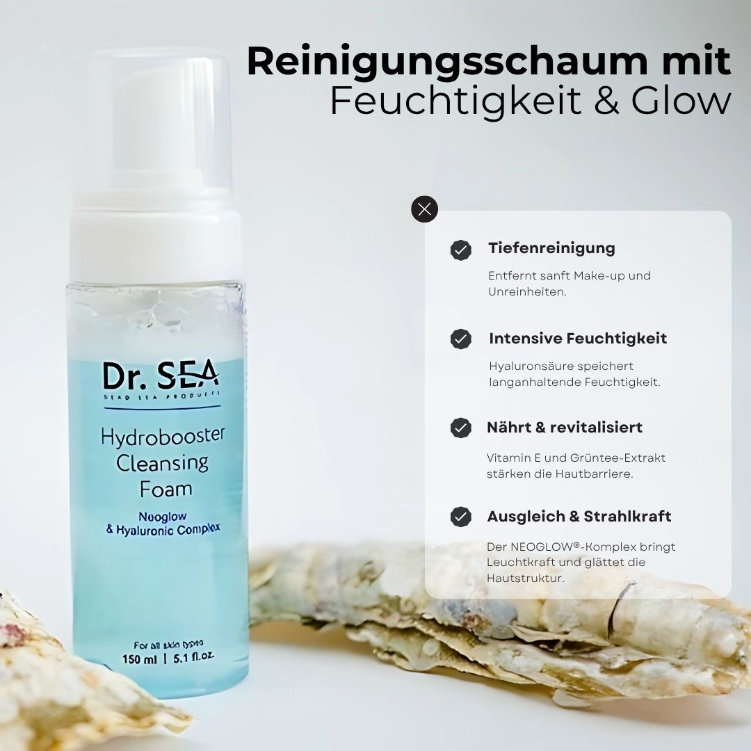 Produktflasche mit Text und Infografik. Text: Reinigungsschaum mit Feuchtigkeit & Glow. Vorteile: Tiefenreinigung, Feuchtigkeit, Pflege.