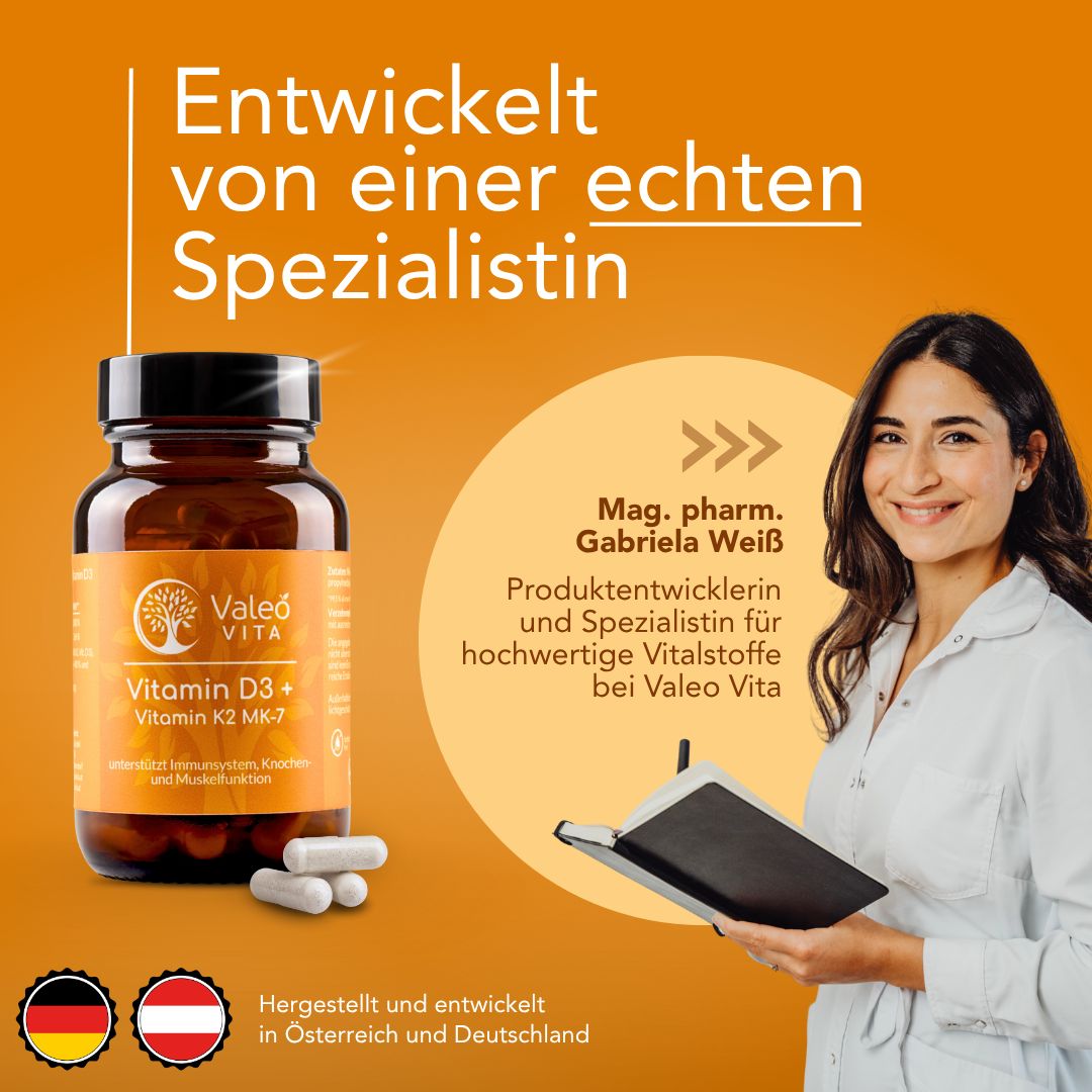 Braune Flasche Valeo Vita Vitamin D3+K2. Daneben Kapseln. Frau mit Notizbuch. Text: Entwickelt von einer echten Spezialistin. Hergestellt in Österreich und Deutschland.