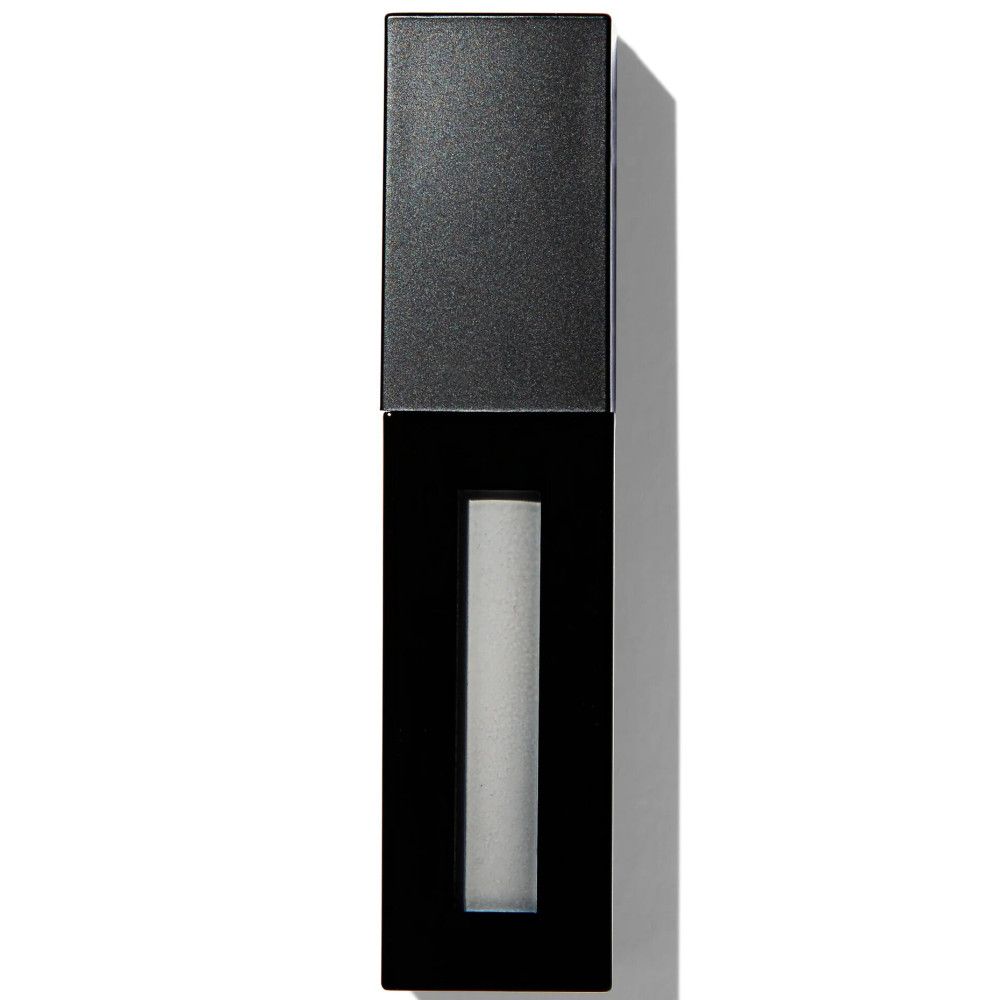 Geschlossene, schwarze, rechteckige Lipgloss-Verpackung. Weißer Inhalt durch das transparente Fenster sichtbar.