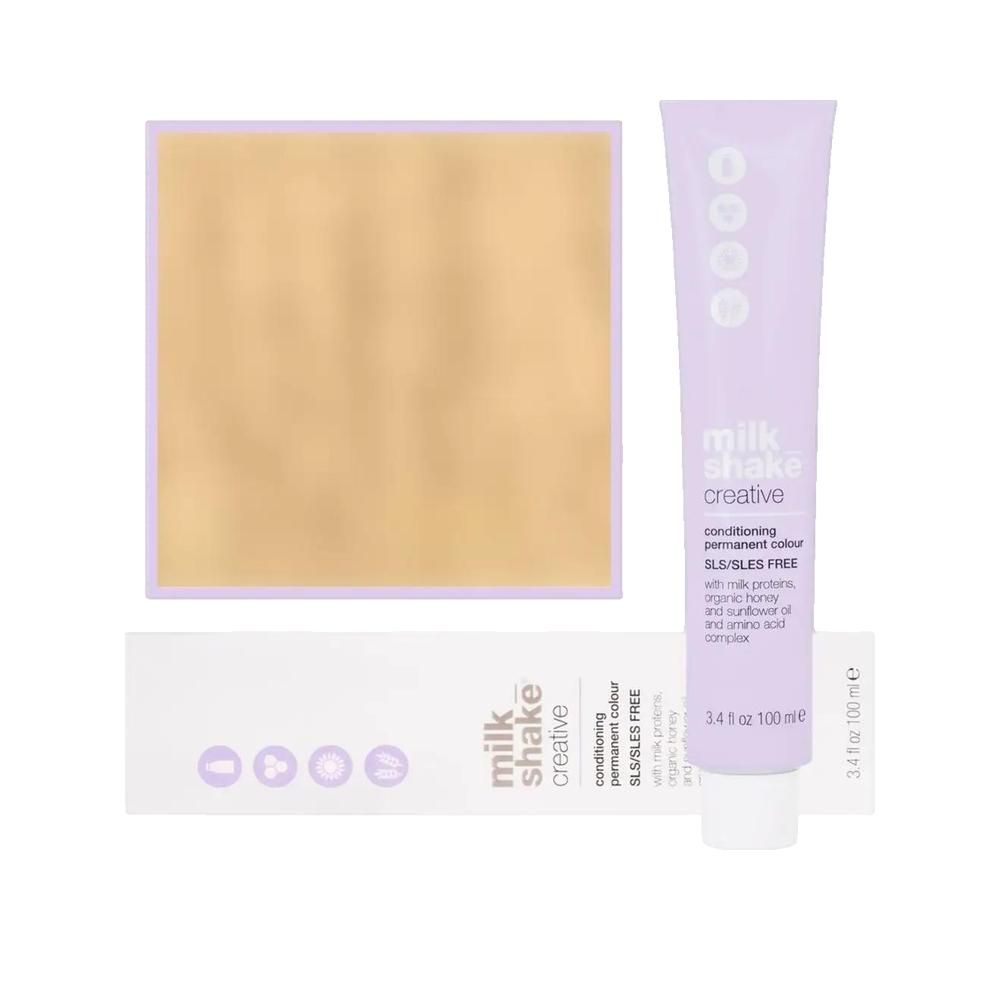 Haarfarbe-Tube und Farbmuster. Tube mit Produktname und Text. Farbmuster quadratisch, hellblond. Verpackung weiß.