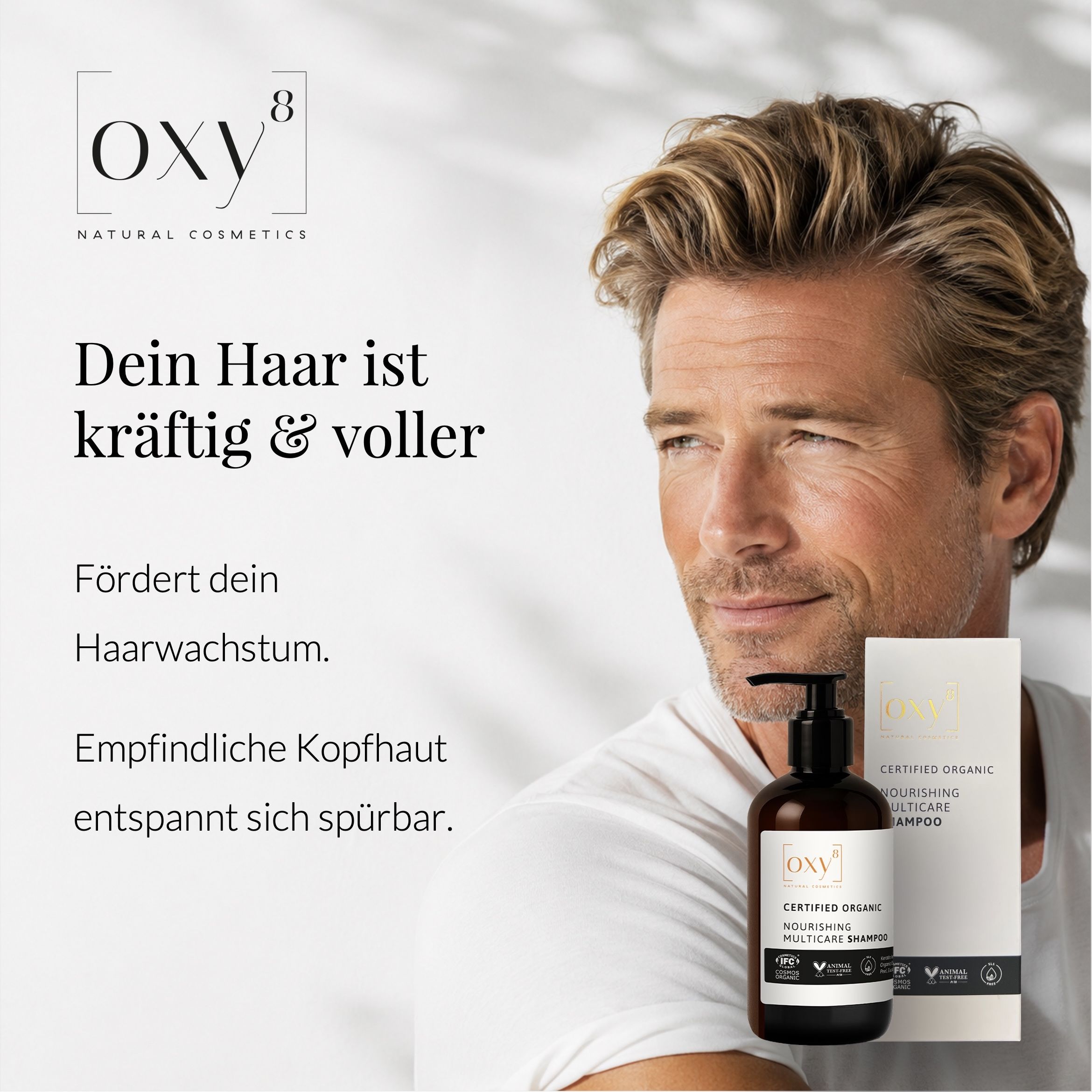 Mann mit Shampoo-Flasche und Karton.