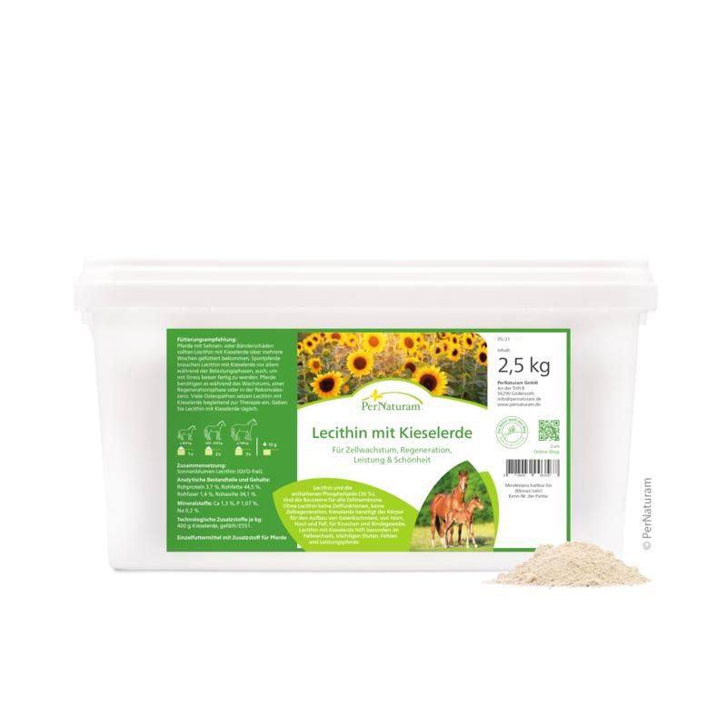 Weißer Behälter mit Produkt. Aufschrift: PerNaturam Lecithin mit Kieselerde. 2,5 kg. Kleiner Haufen Pulver daneben.
