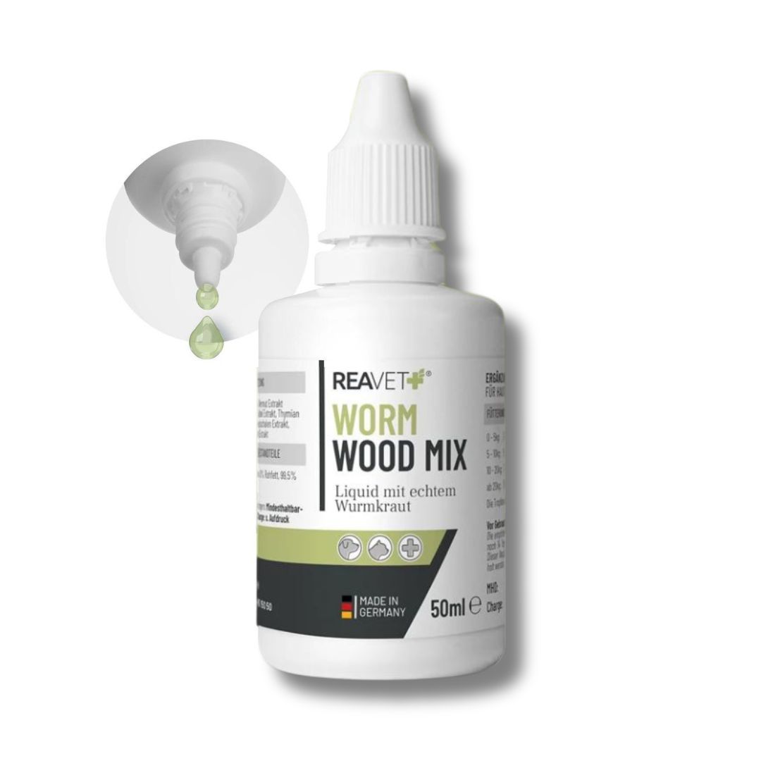 Weiße Flasche mit Tropfer. Beschriftung: Worm Wood Mix, Liquid mit echtem Wurmkraut. Made in Germany. 50ml.