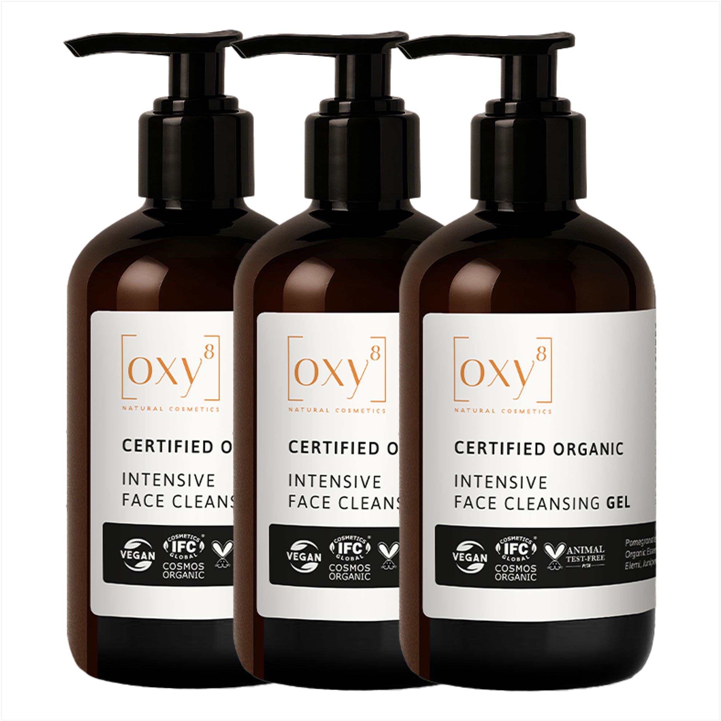 Drei Flaschen Reinigungsgel mit schwarzem Pumpverschluss. Aufschrift: Certified Organic, Vegan, IFC, Cosmos Organic.