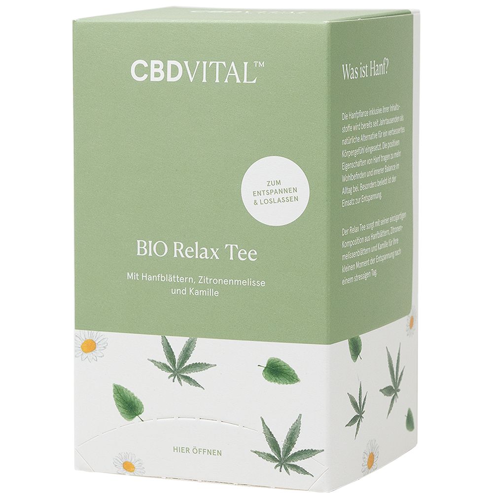 Grüne Teebox mit 'CBDVITAL' und 'BIO Relax Tee'. Abbildung von Hanfblättern und Kamillenblüten.