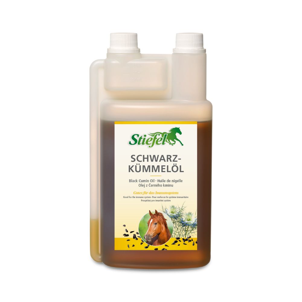 Flasche Stiefel Schwarzkümmelöl. Etikett mit Produktname, Logo und Illustration. Schwarzkümmelöl-Behälter.