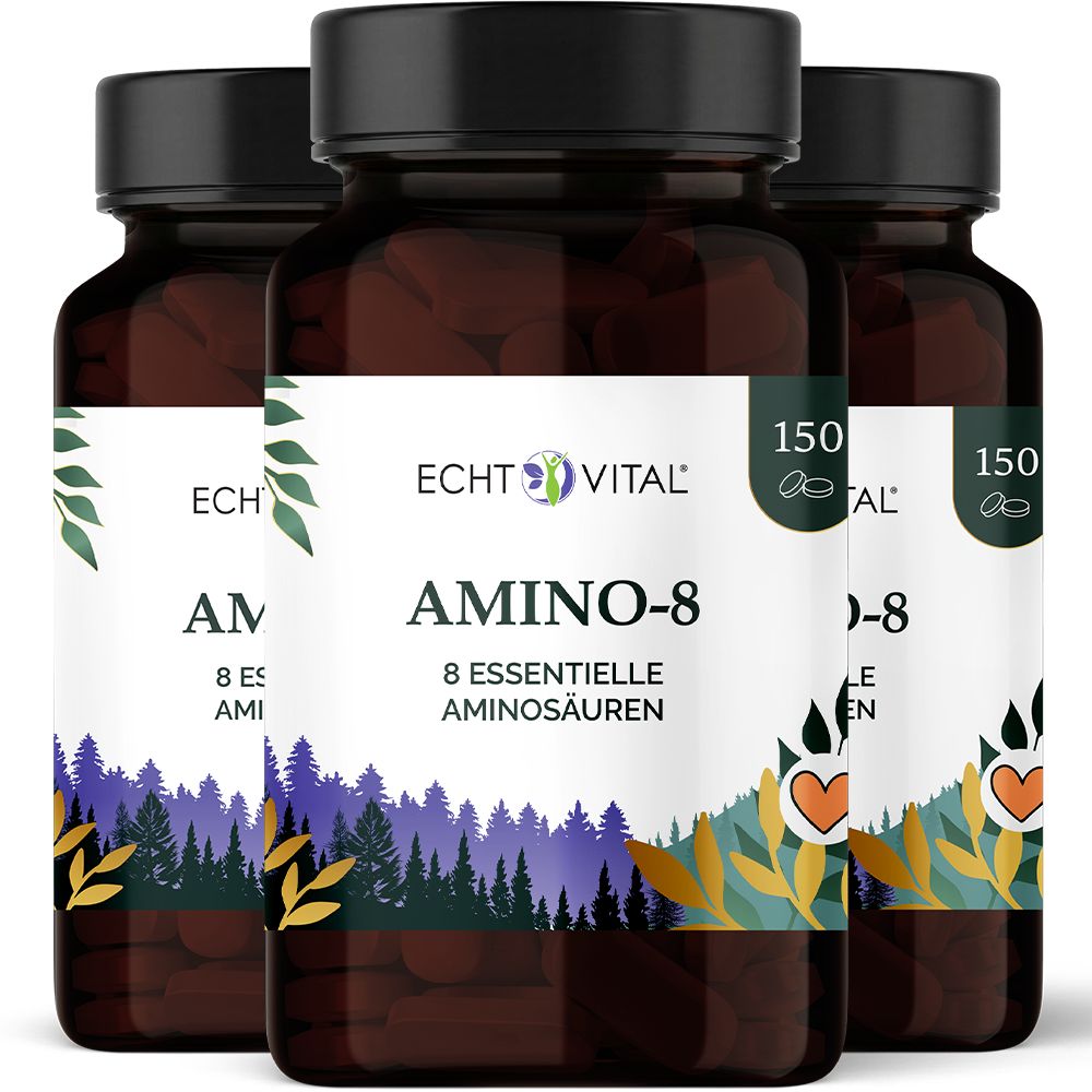 Drei Flaschen Echt Vital Amino-8 mit 8 essentiellen Aminosäuren. Dunkle Glasflaschen mit schwarzen Deckeln und weißen Etiketten.