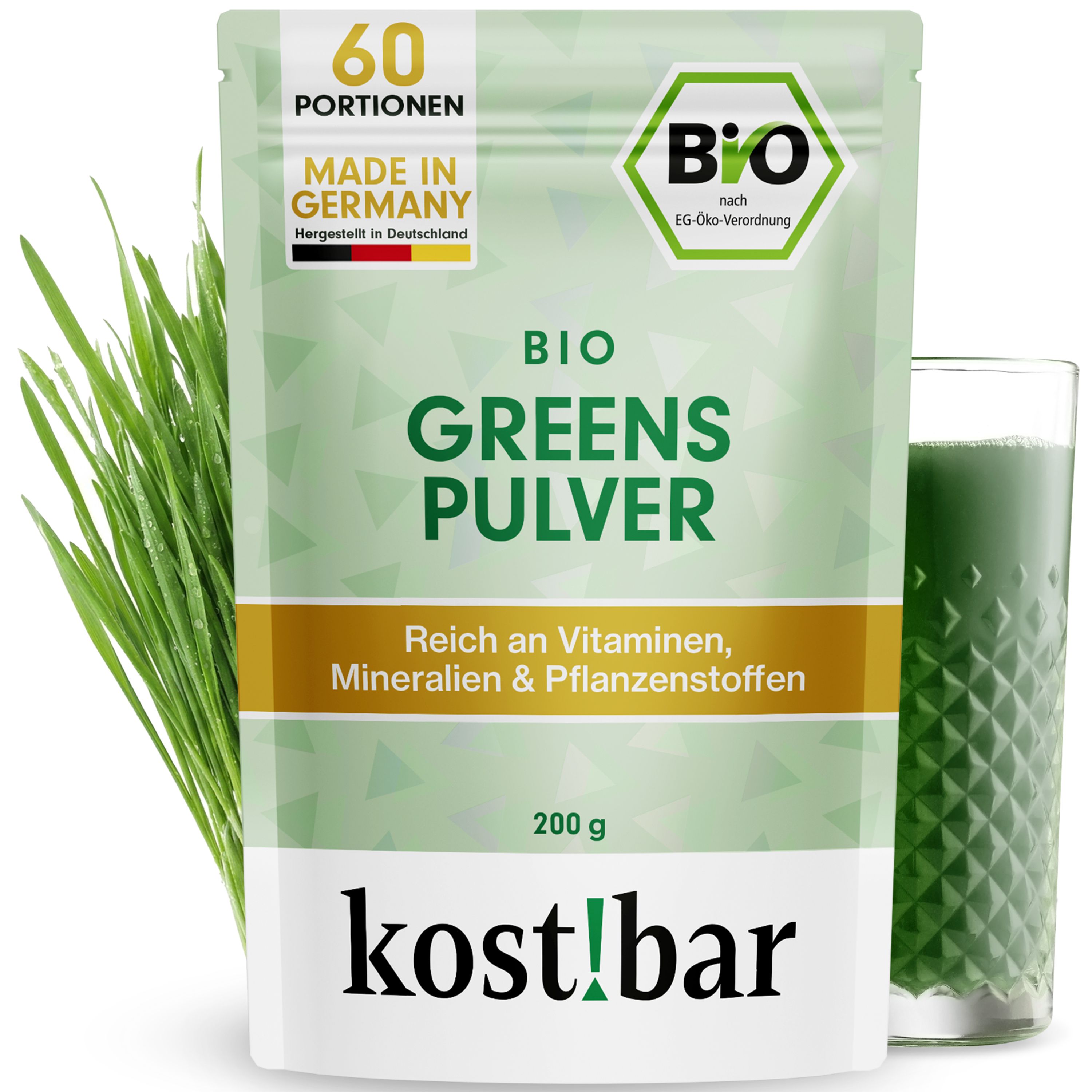 Grünes Pulver in Beutel, Glas mit grünem Getränk, Bio-Siegel. Text: BIO Greens Pulver, Reich an Vitaminen, Mineralien & Pflanzenstoffen. 60 Portionen.