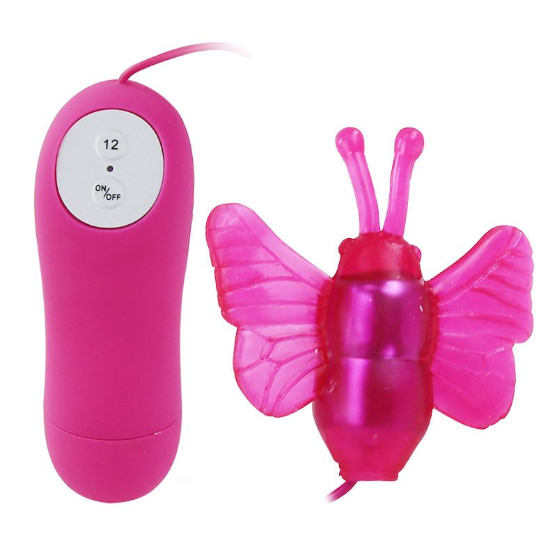 Pinker Vibrator mit Schmetterlingsaufsatz und Fernbedienung.