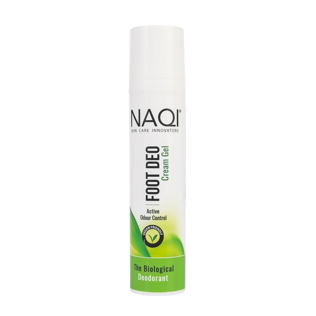 Weiße Tube mit grünem Etikett. NAQI Foot Deo Cream Gel. Vegan-Logo. Vorderansicht.