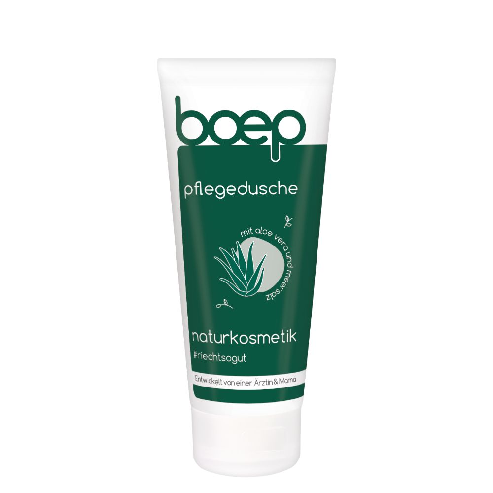 Weiße Tube mit grünem Etikett. Aufschrift: boep Pflegedusche, Naturkosmetik. Aloe Vera und Meersalz.
